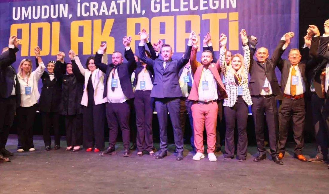 BOZÜYÜK'TE AK PARTİ İLÇE