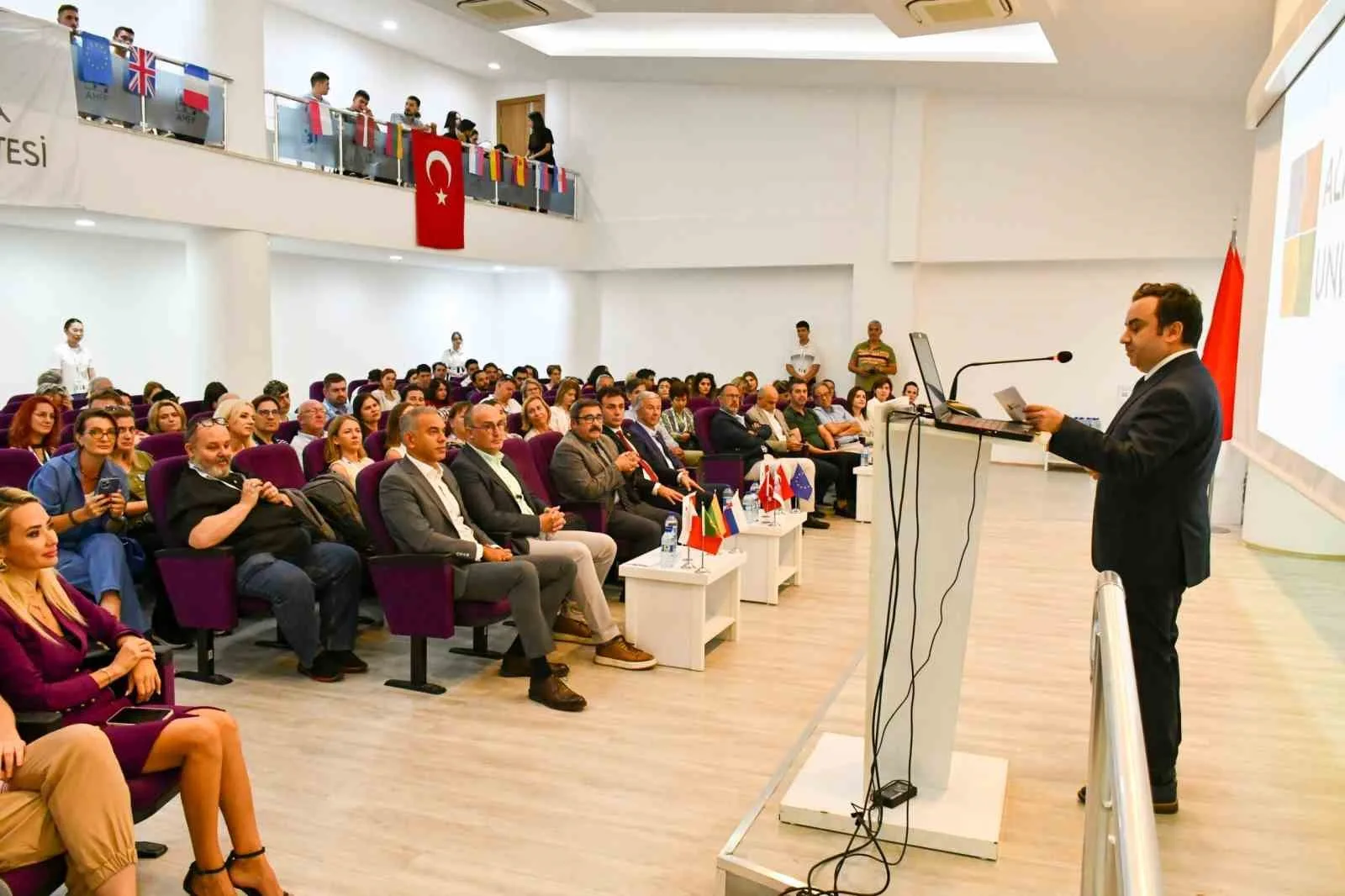 Alanya Üniversitesi’nde “Moving Forward 3rd International Week” coşkusu