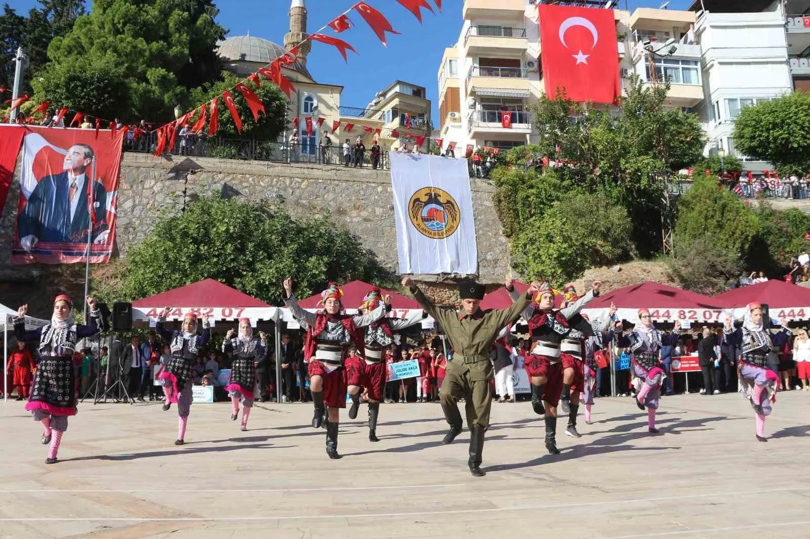 Alanya’da Cumhuriyet Bayramı coşkuyla kutlandı