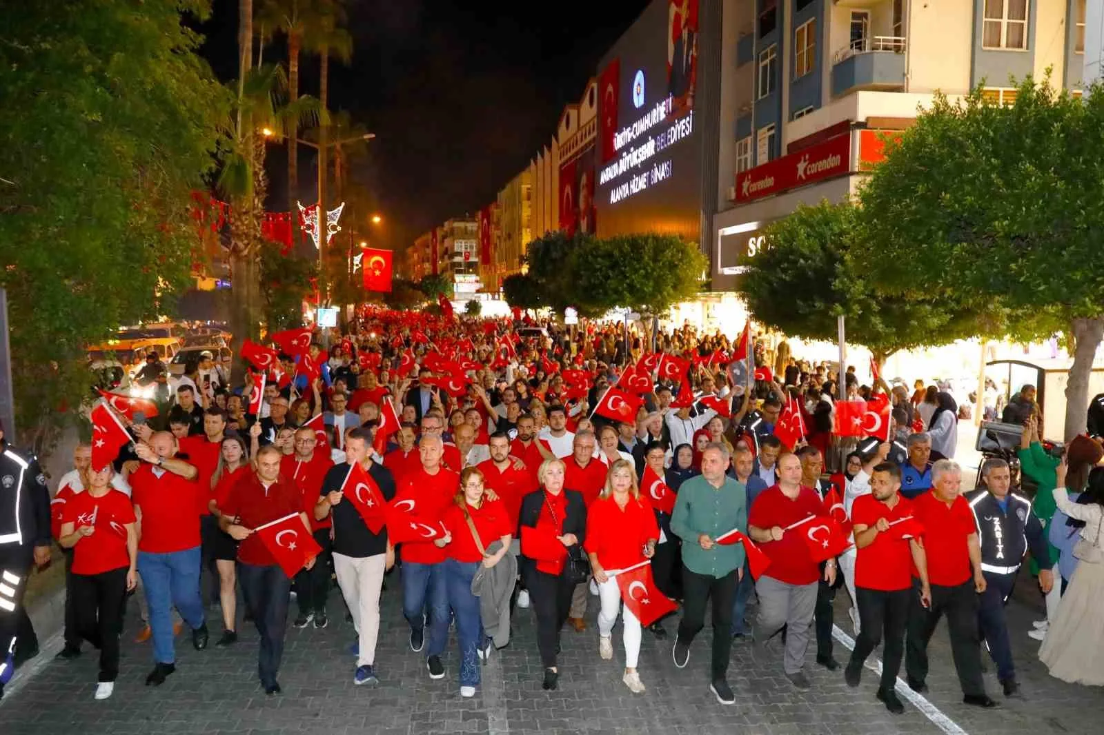 Alanya’da Cumhuriyet Bayramı’na büyük ilgi