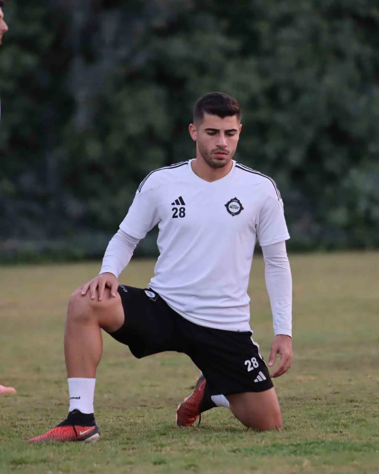 Altay’da Mehmet Gündüz sakatlandı