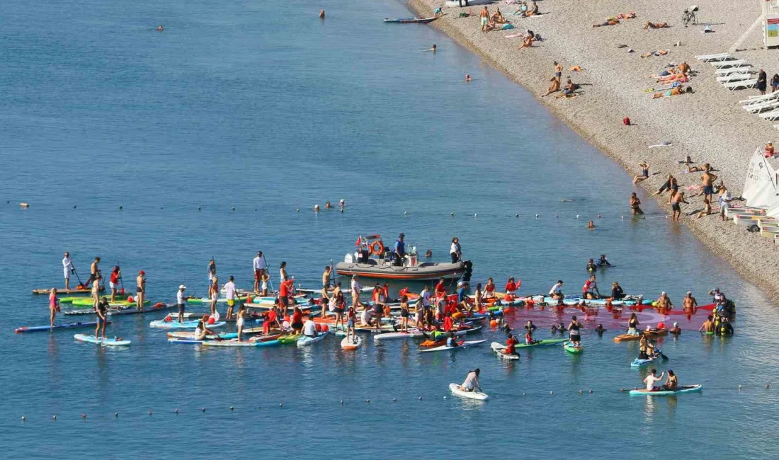 ANTALYA'DA CUMHURİYET'İN 101. YILDÖNÜMÜ