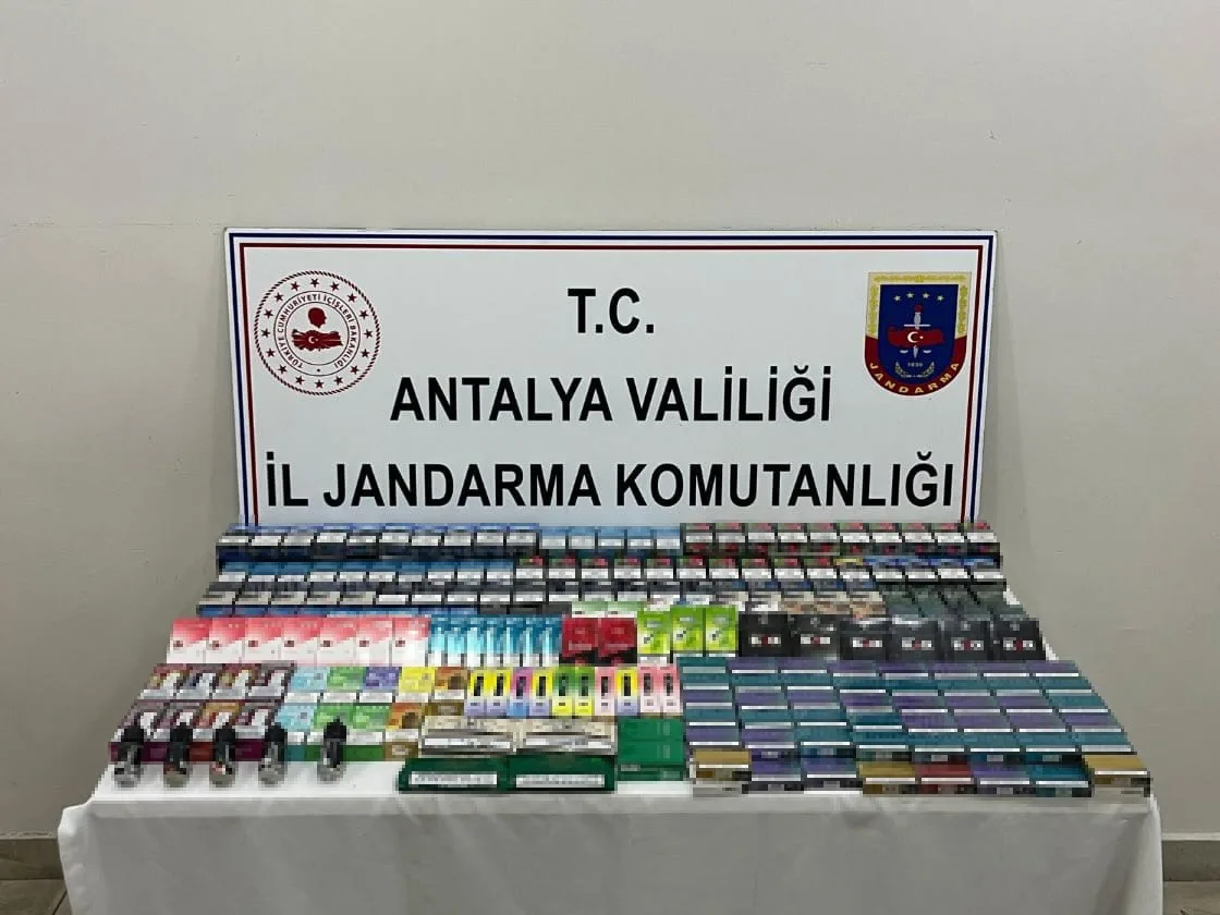 Antalya’da kaçak sigara operasyonu