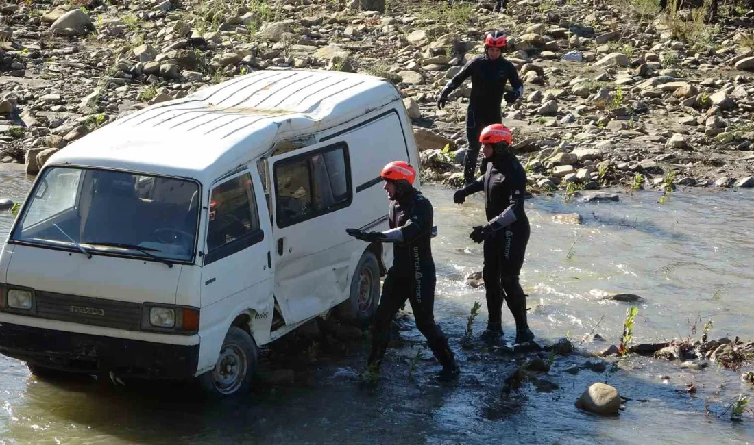 BARTIN'DA ARAMA KURTARMA EKİPLERİ,