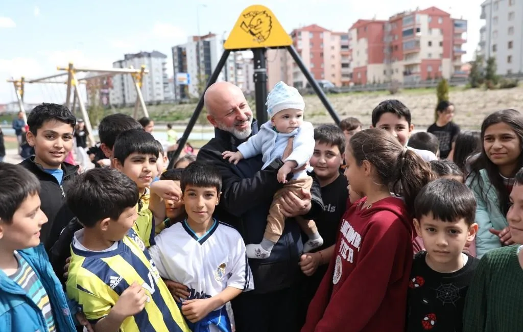 KOCASİNAN BELEDİYE BAŞKANI AHMET