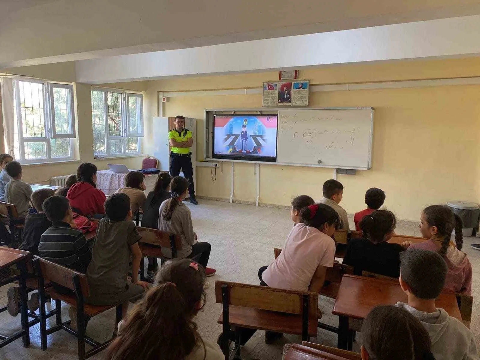 Batman’da öğrencilere polislik mesleği tanıtıldı