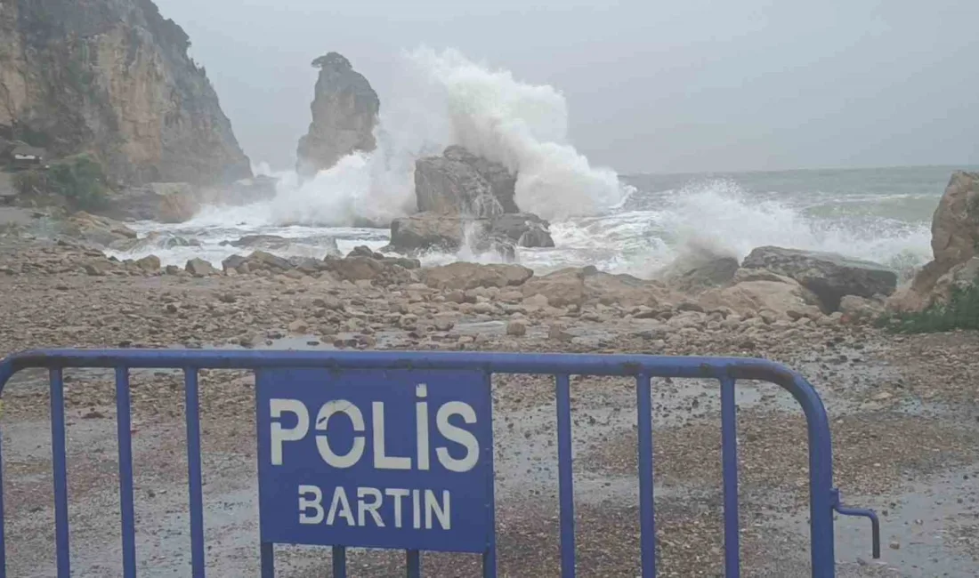 KARADENİZ'DE BEKLENEN FIRTINA HIZI