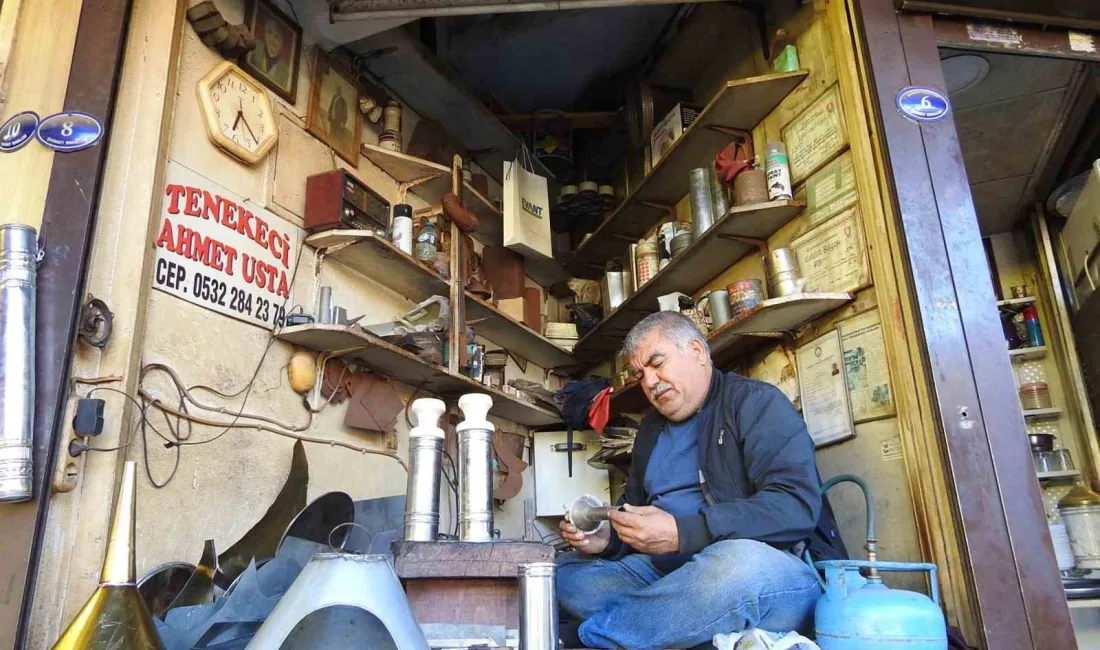 GAZİANTEP'TE YAŞAYAN AHMET TELEFONCU,