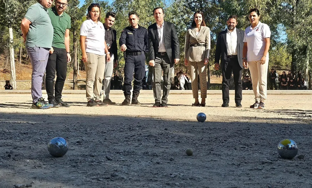 BOCCE TURNUVASI RENKLİ GÖRÜNTÜLERLE