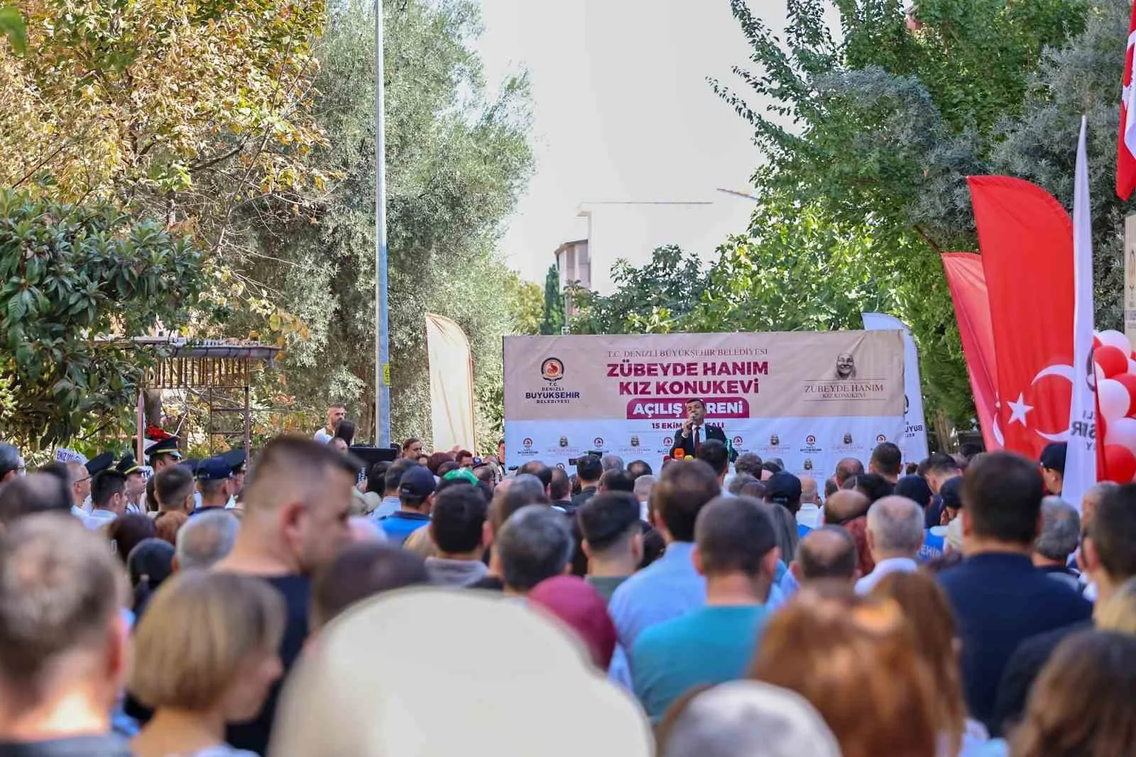 Denizli Zübeyde Hanım Kız Konukevi törenle açıldı