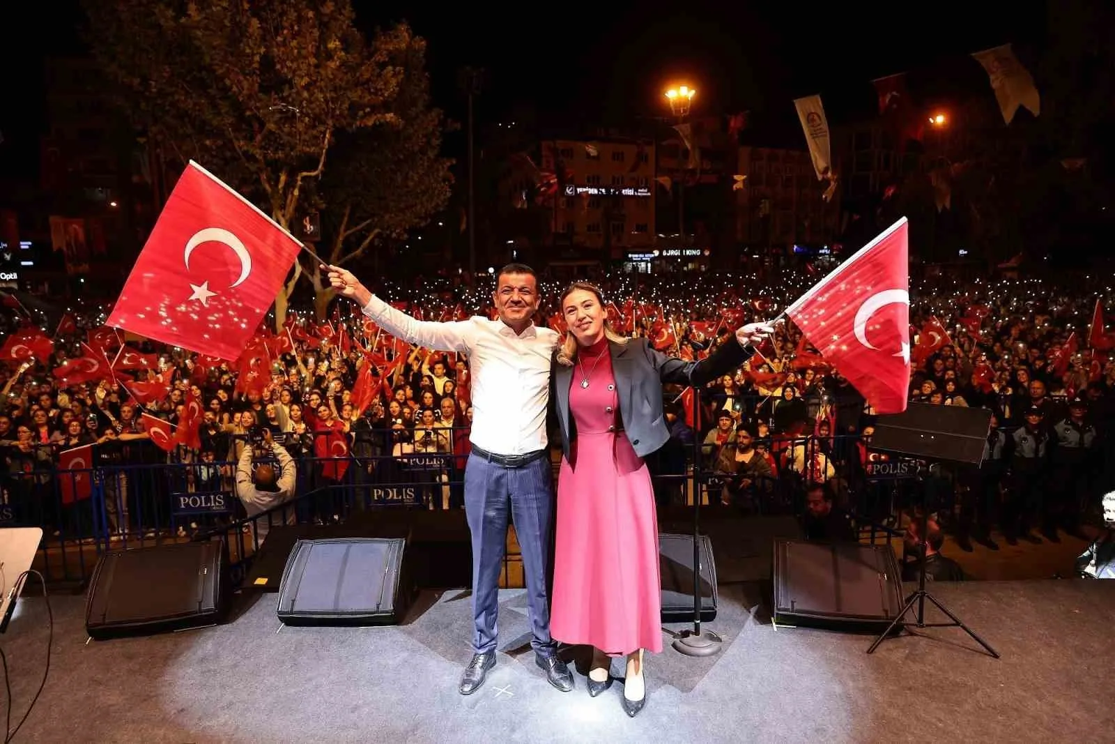 Denizli’de Cumhuriyetin sevinç ve coşkusu doyasıya yaşandı