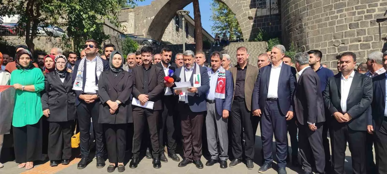 Diyarbakır’dan Cumhurbaşkanı Erdoğan liderliğinde Filistin’e destek mesajı