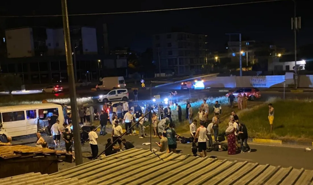 ANTALYA'DA DÜĞÜN DÖNÜŞÜ OTOMOBİL