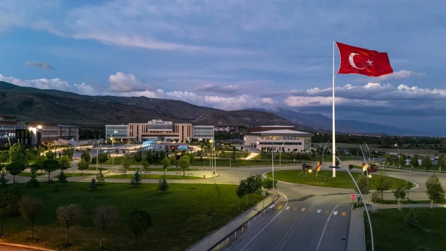 EBYÜ’de tazelenme üniversitesi açılıyor