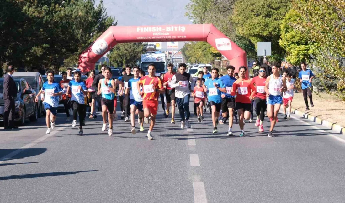 ERZİNCAN’DA CUMHURİYET KOŞUSU YAPILDI