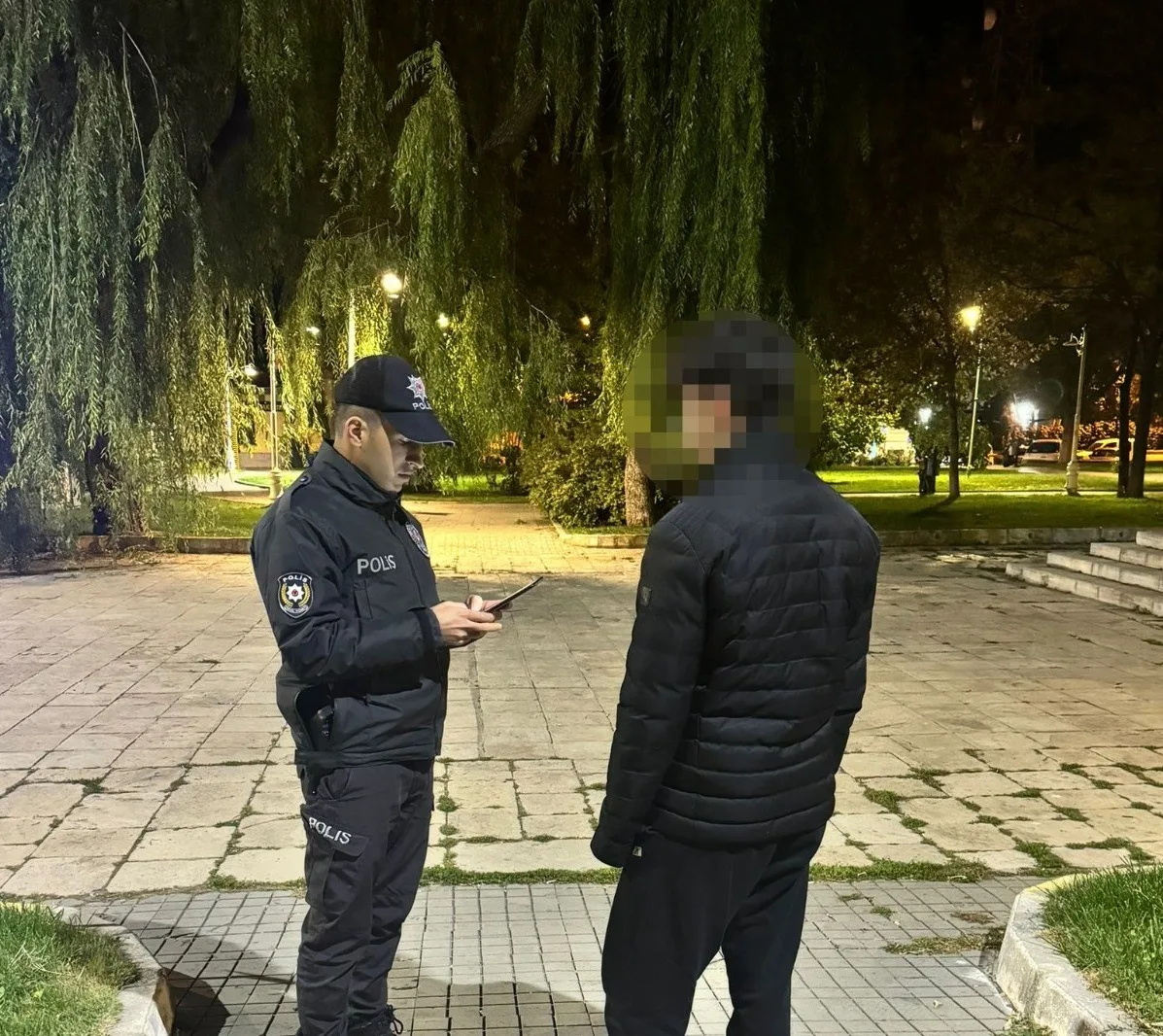 Erzincan’da parklarda polis uygulaması