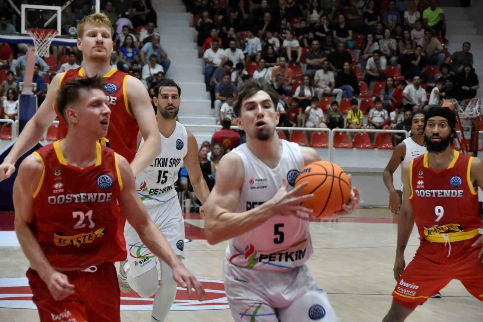 FIBA Şampiyonlar Ligi: Aliağa Petkimspor: 77 – Filou Oostende: 74