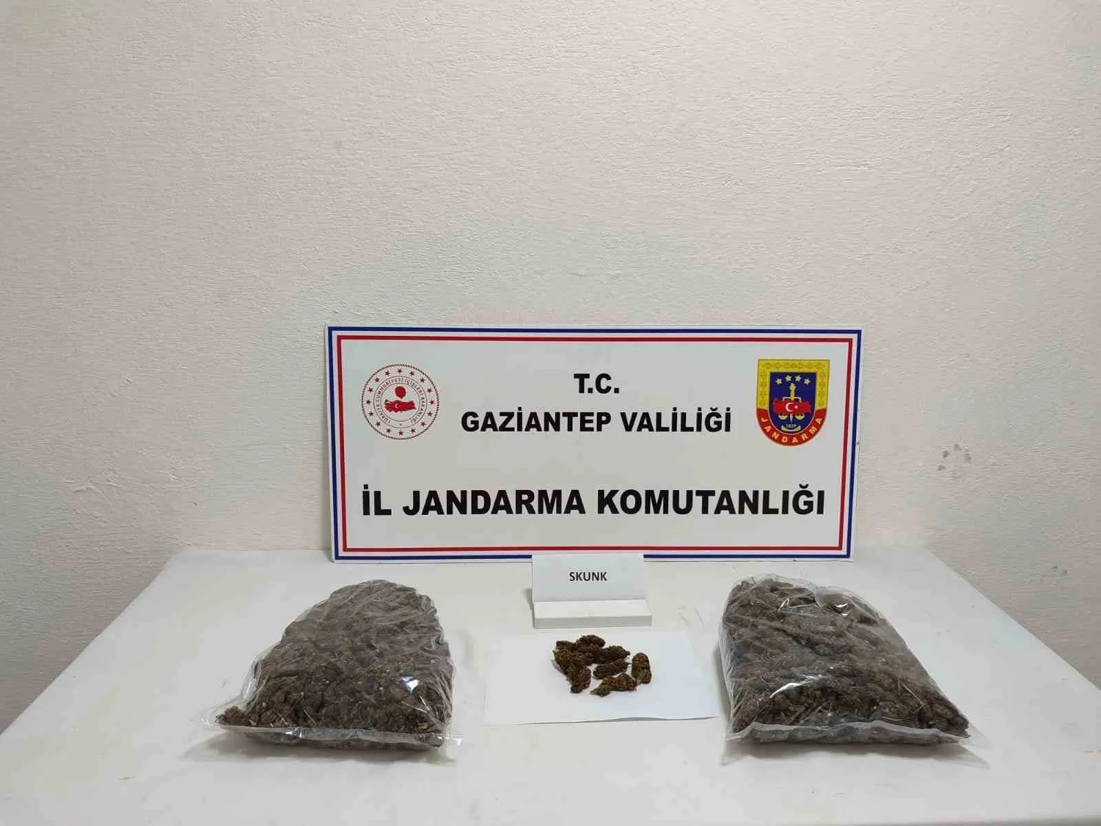 Gaziantep’te 5 kilo skunk ele geçirildi: 1 şahıs tutuklandı