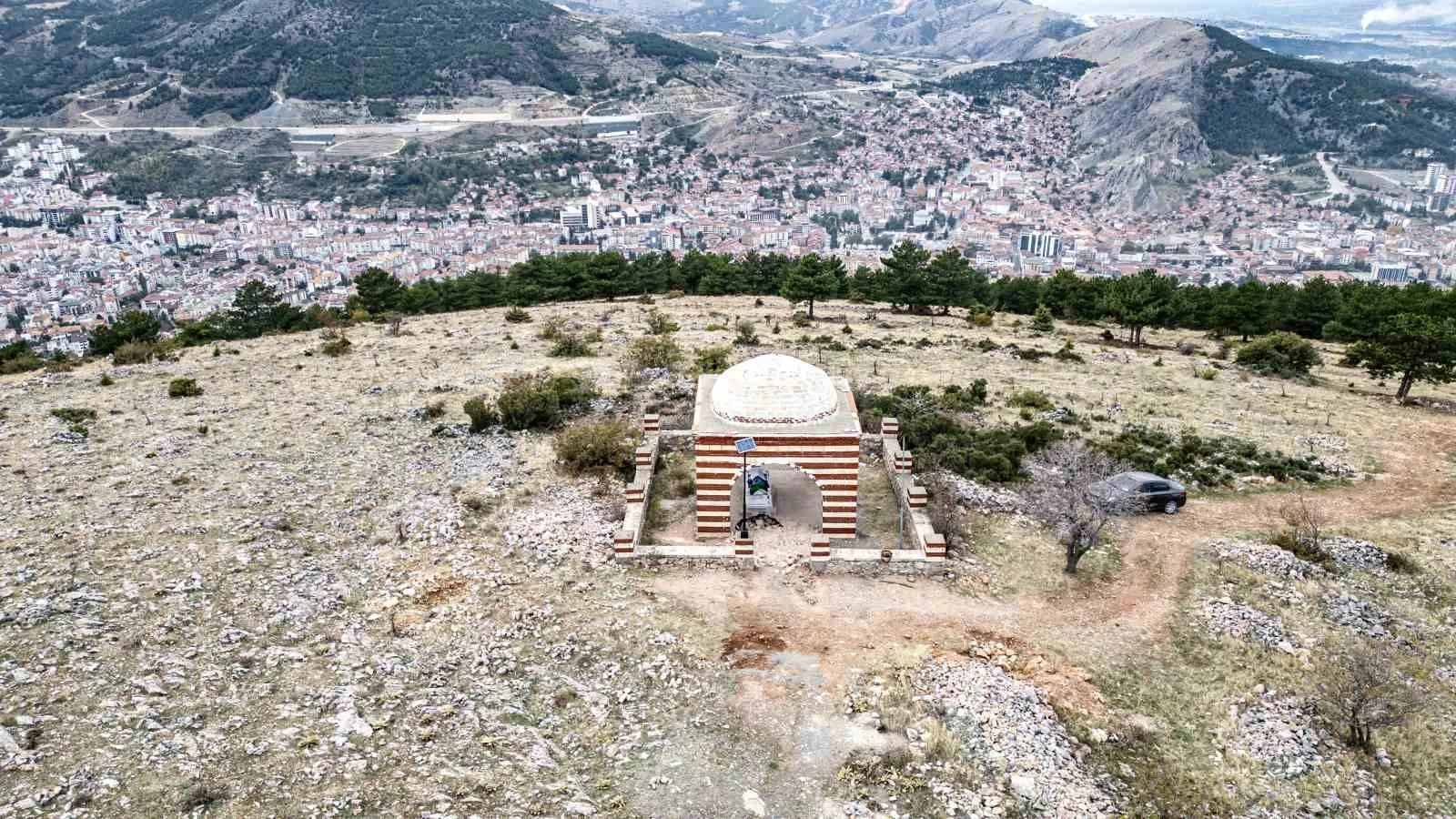 Gıj Gıj Baba Türbesi, define avcılarının hedefi oldu