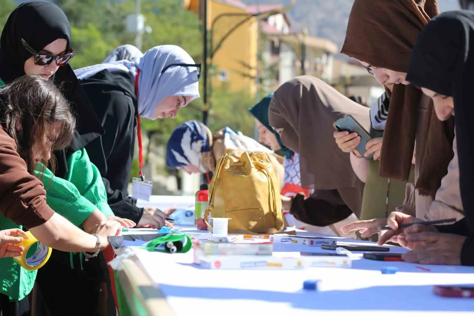 Gümüşhane’de ‘Filistinli Çocuklar İçin Çiz’ etkinliği düzenlendi