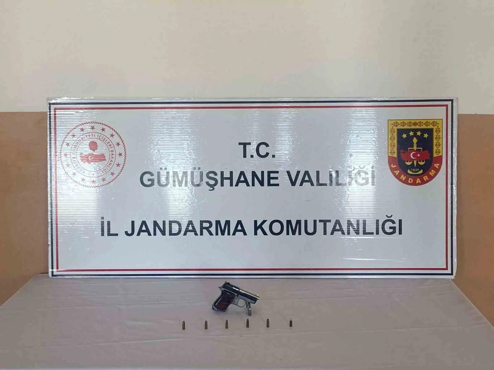 Gümüşhane’de jandarma ekipleri ruhsatsız silahlara geçit vermiyor