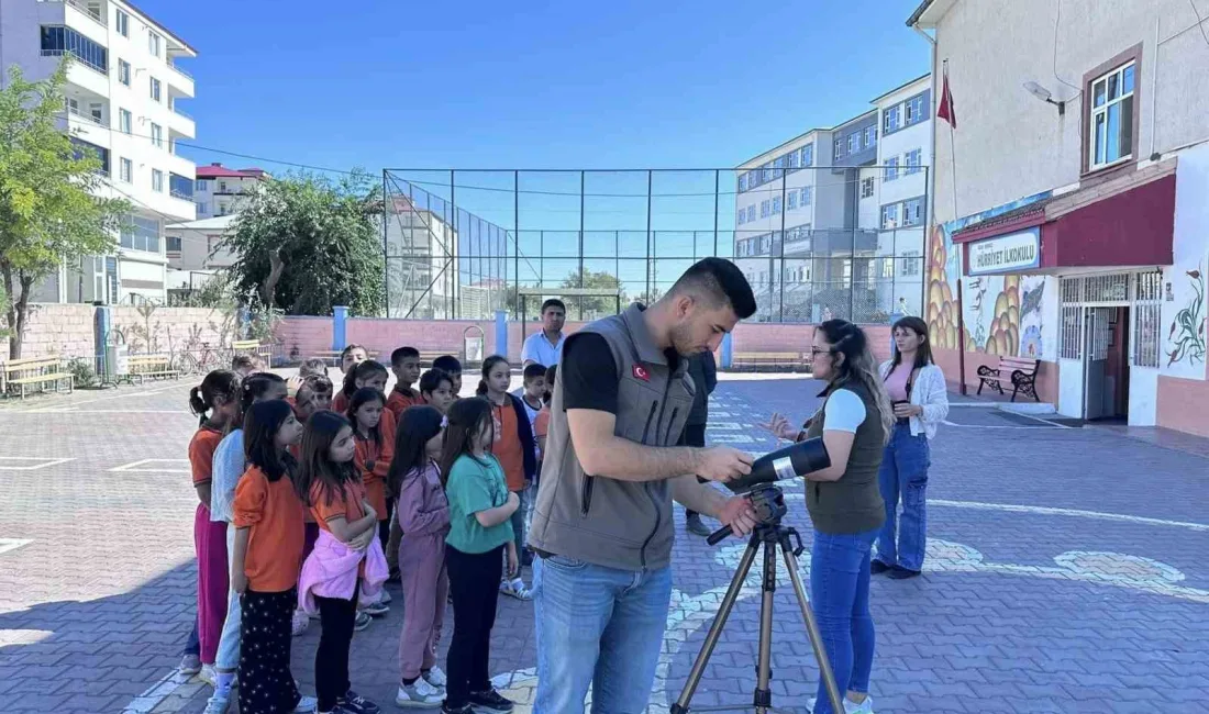 IĞDIR'DA ÖĞRENCİLER İÇİN KUŞ