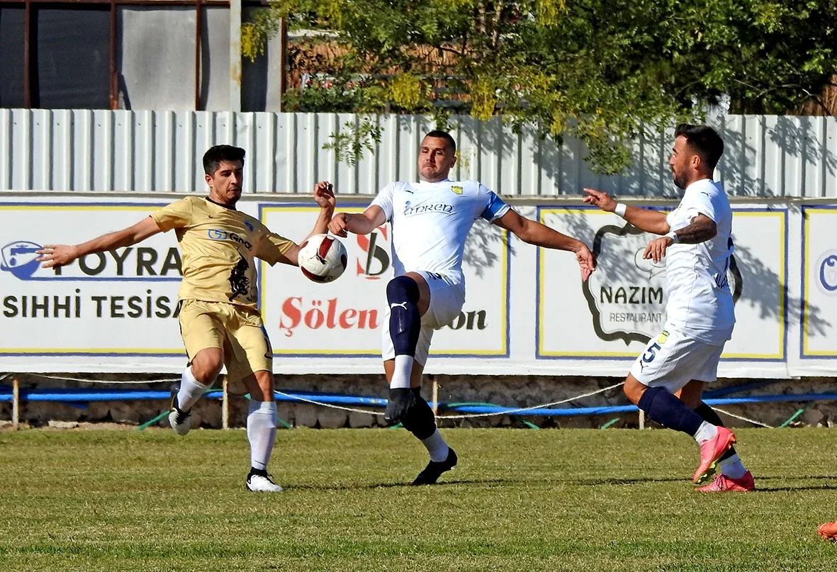 İmren Alaçatıspor’dan 6 gollü galibiyet