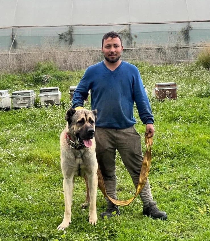 İskeleden denize atlayıp kuma çakılan genç, 1 aylık yaşam savaşını kaybetti