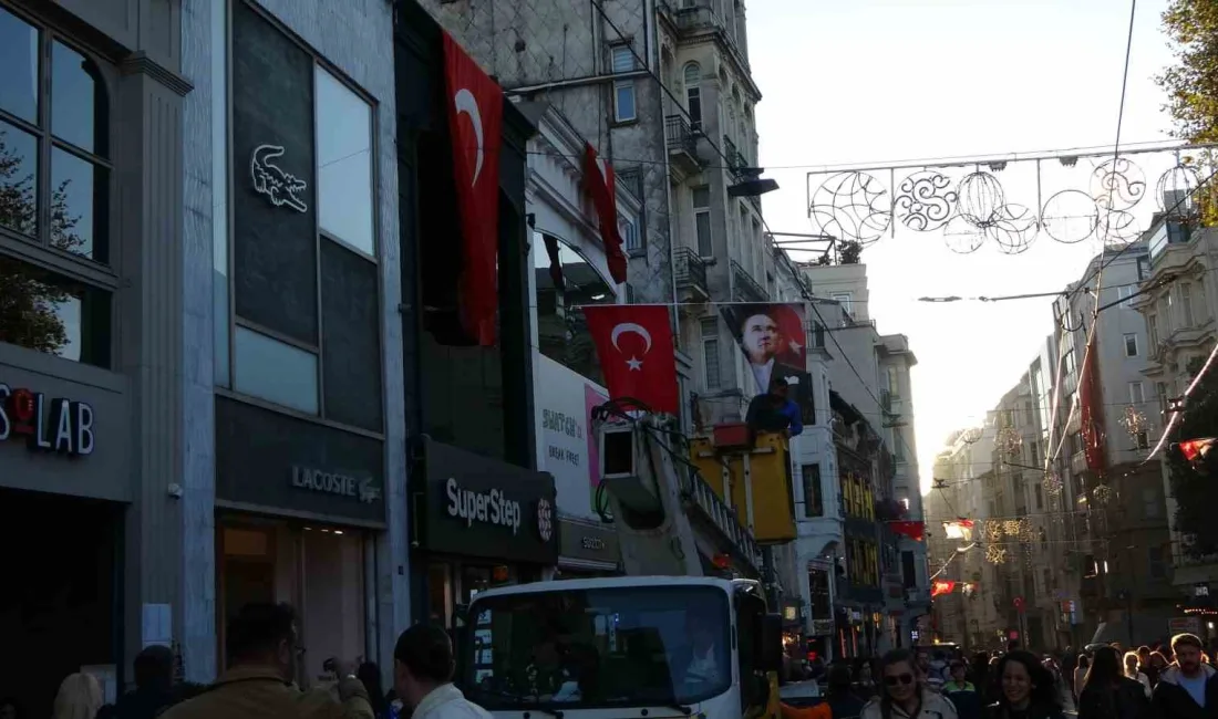 İSTİKLAL CADDESİ CUMHURİYET BAYRAMI’NA