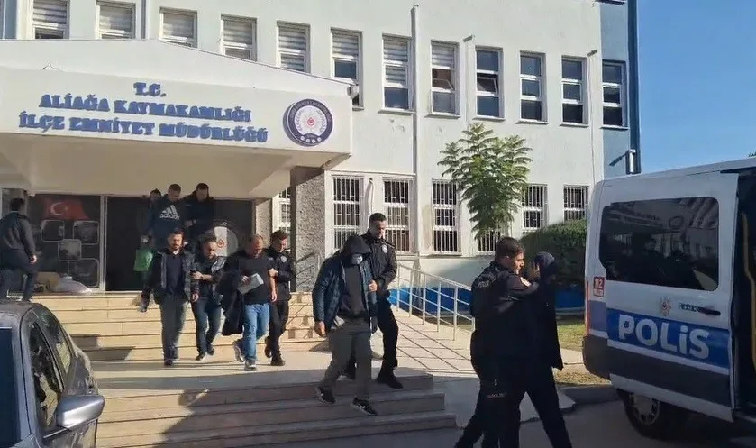 İzmir Aliağa Limanı’ndaki rüşvet operasyonunda 23 tutuklama