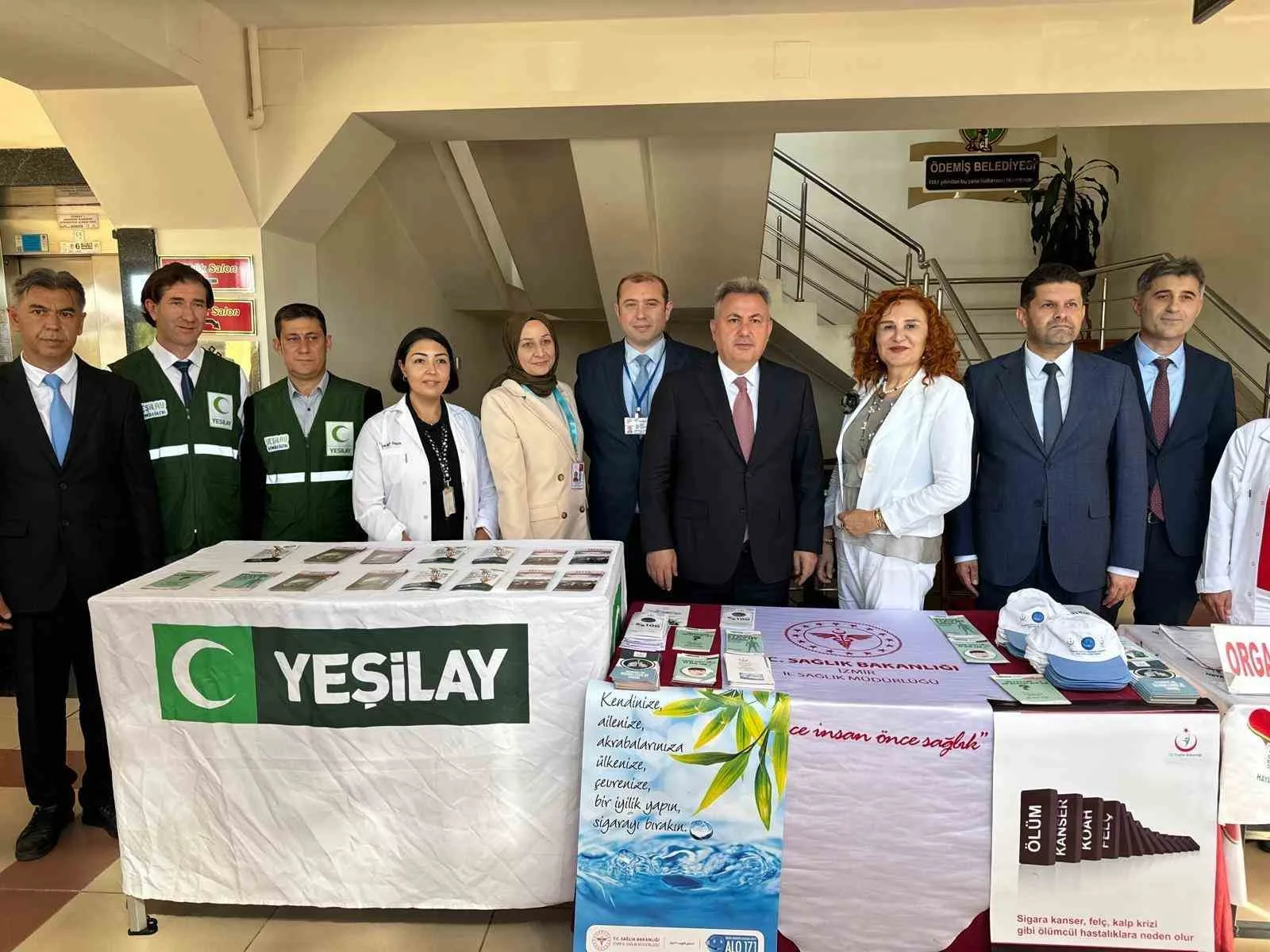 İzmir Yeşilay’dan, muhtarlarla ’bağımlılıkla mücadele’ dayanışması