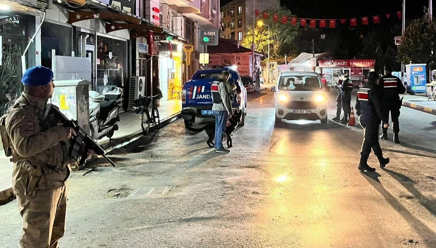 Jandarmadan Yunusemre’de huzur ve güven uygulaması