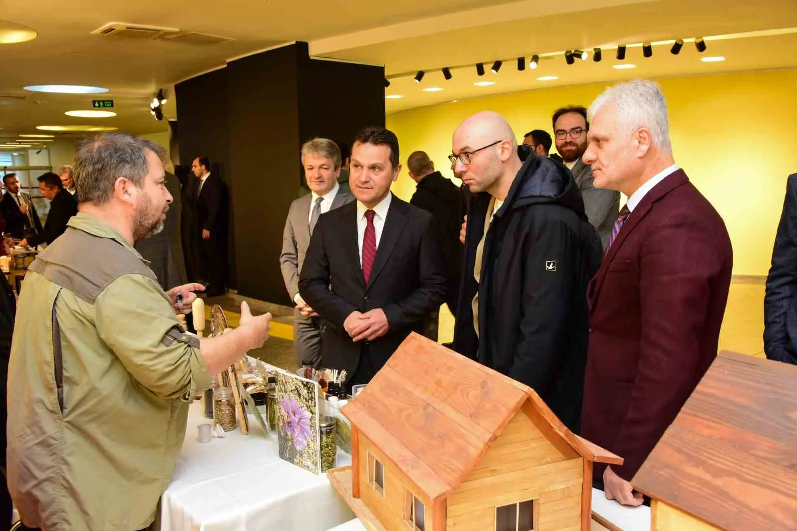 Kastamonu Üniversitesi’nde “Yeşil Dönüşüm ve İnovatif Yaklaşımlar” paneli düzenlendi