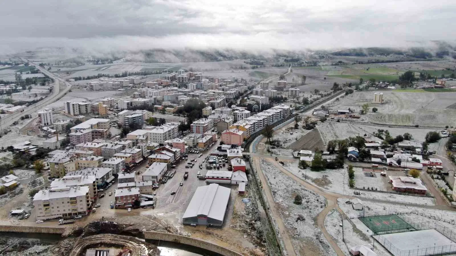 Kastamonu’da kar yağışı etkili oluyor: Kar kalınlığı 15 santimetreye ulaştı