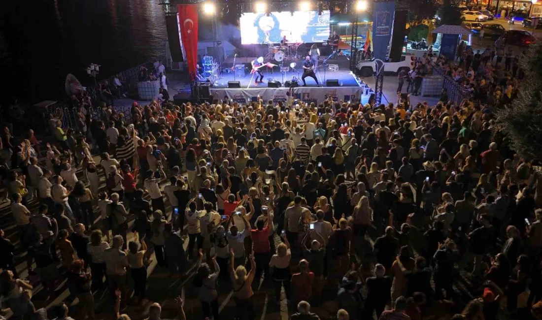 KUŞADASI SOKAK FESTİVALİ'NİN İLK