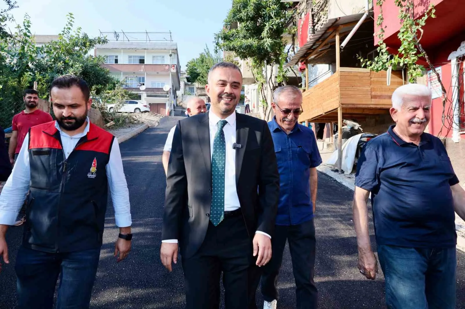 Mahalle sakinlerinden Başkan Toptaş’a teşekkür