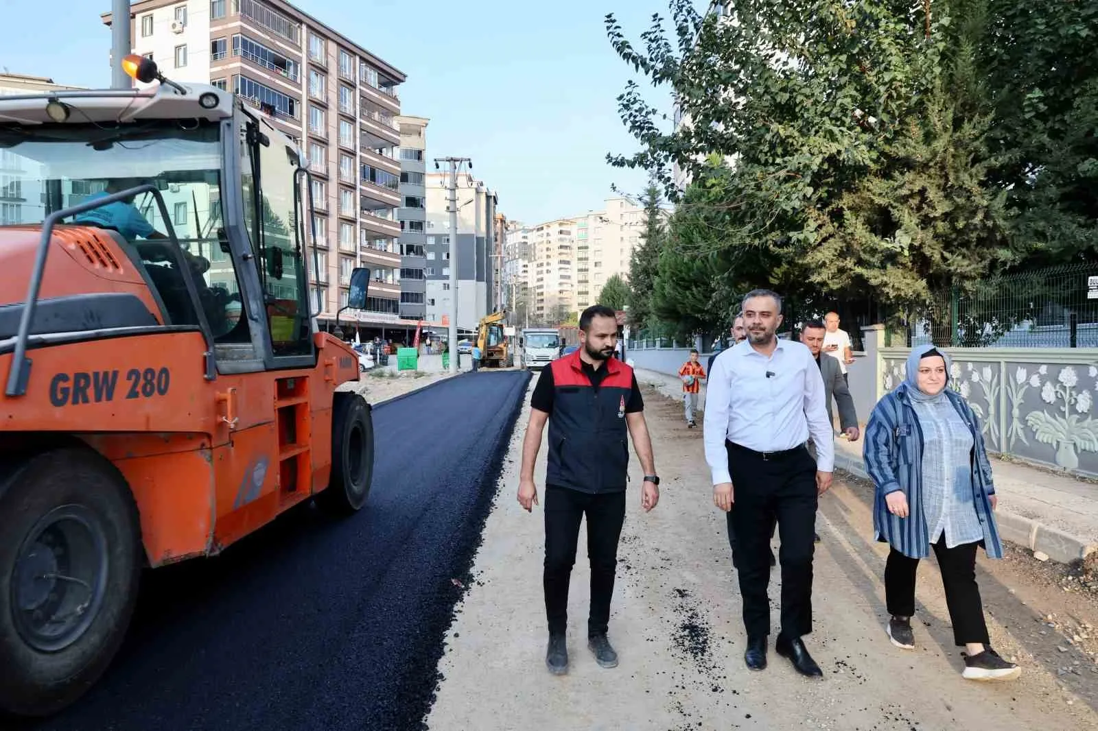 Onikişubat Belediyesi’nden asfalt atağı