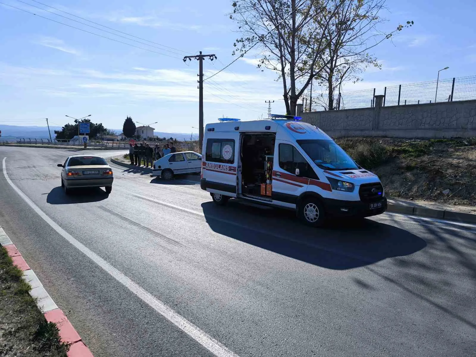 TEKİRDAĞ'IN MALKARA İLÇESİNDE MEYDANA GELEN TRAFİK KAZASINDA BİR KADIN YARALANDI