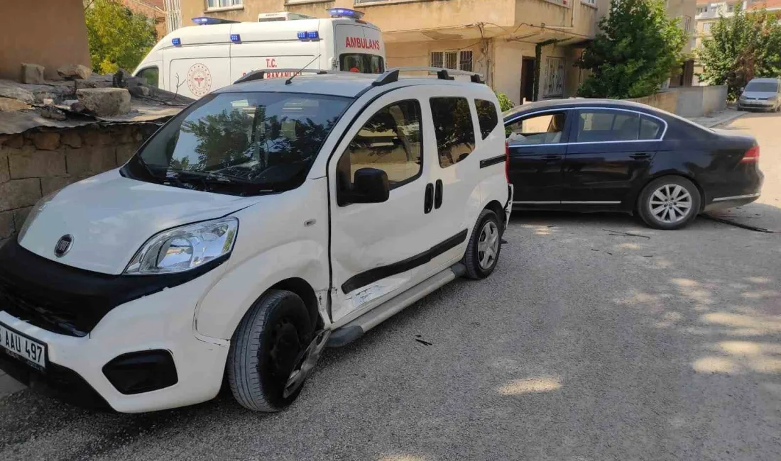 ADIYAMAN'IN GÖLBAŞI İLÇESİNDE OTOMOBİL