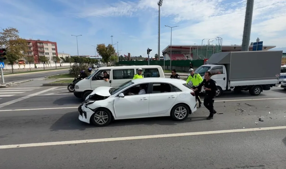 SAMSUN'DA 3 ARACIN KARIŞTIĞI