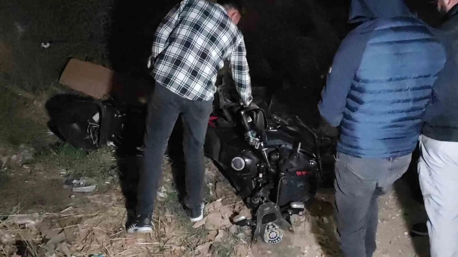 Şanlıurfa’da motosikletli polis ekibi ile otomobil çarpıştı: 2 polis yaralandı