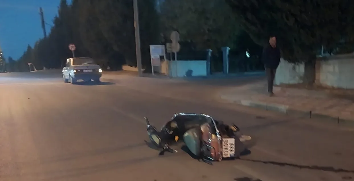 Tavşanlı’da motosiklet ile otomobile çarpıştı: 1 yaralı