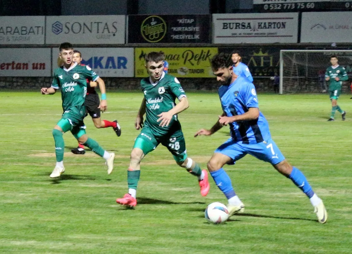 TFF 2. Lig: Karacabey Belediyespor: 3 – Giresunspor: 1