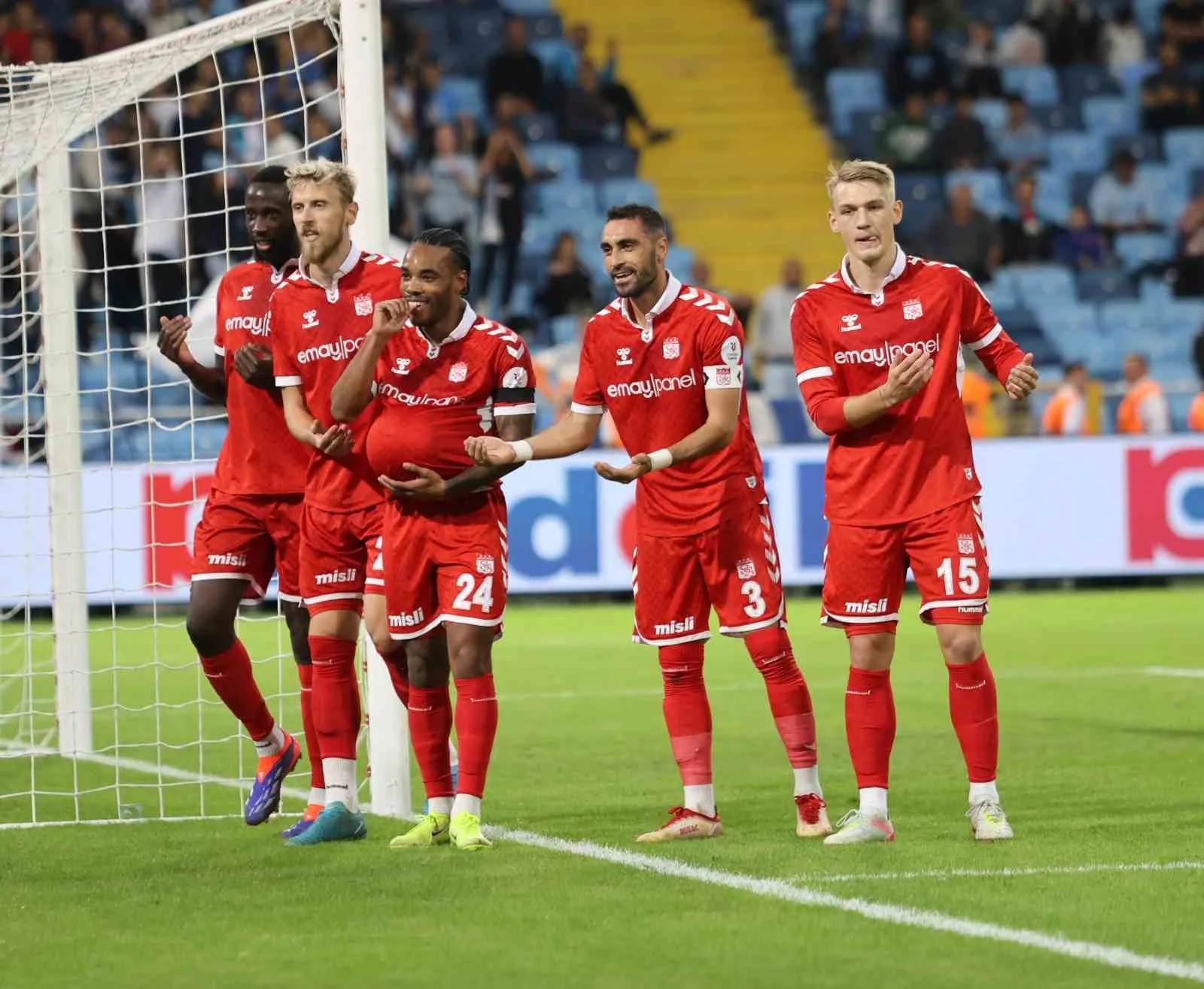 Trendyol Süper Lig: Adana Demirspor: 2 – Sivasspor: 4 (Maç sonucu)