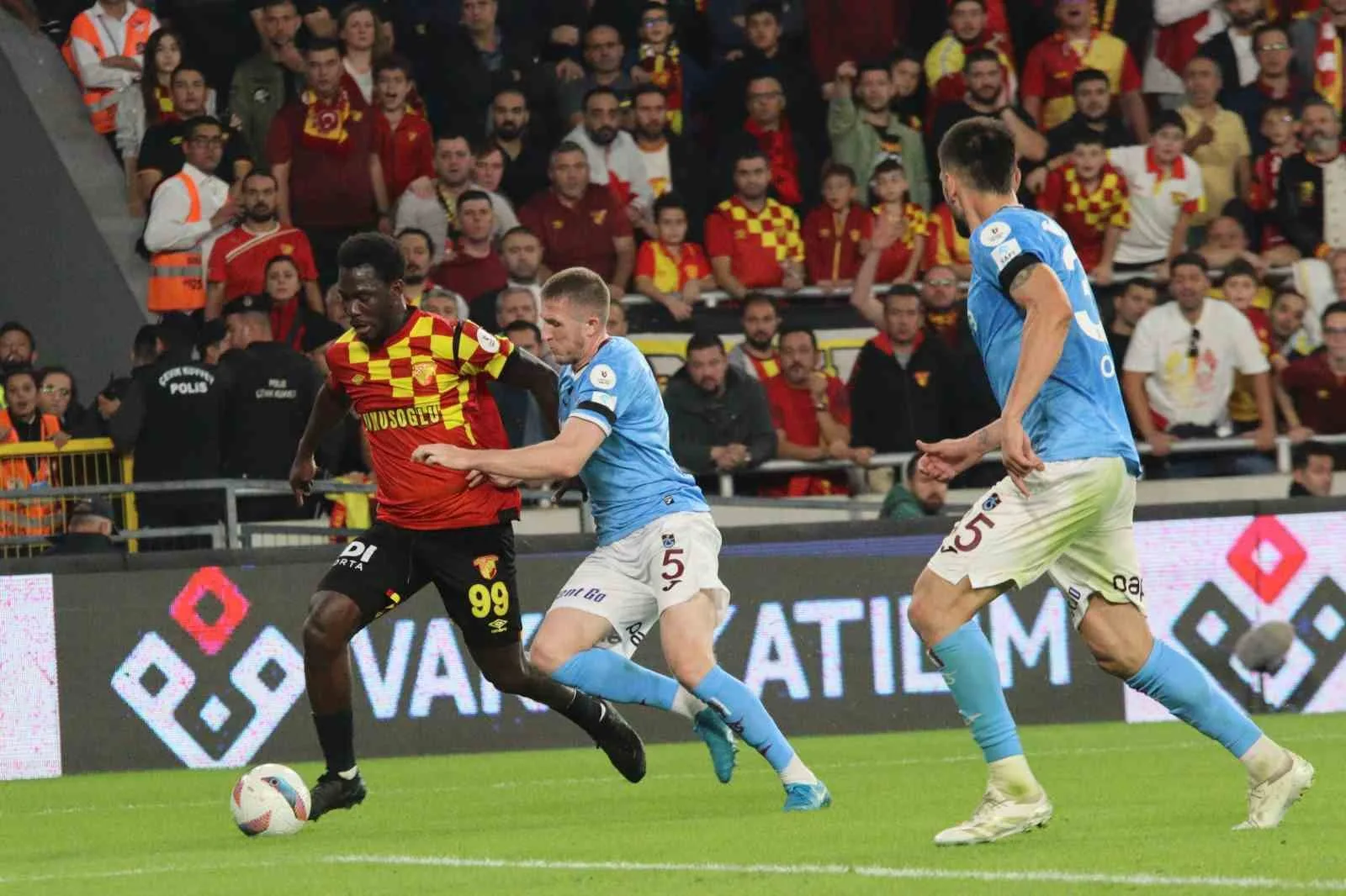 Trendyol Süper Lig: Göztepe: 2 – Trabzonspor: 1 (Maç sonucu)