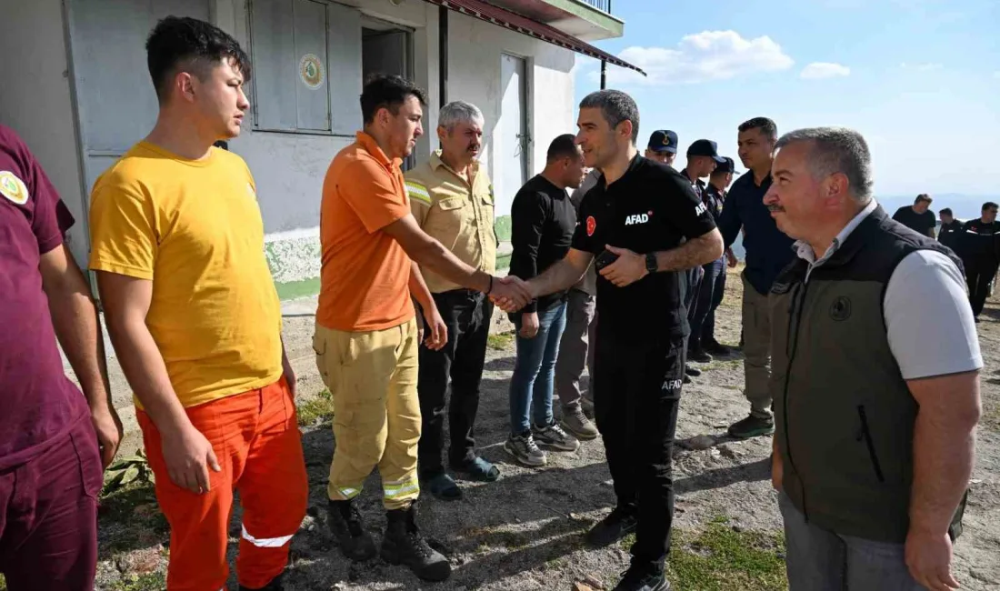 UŞAK VALİSİ NACİ AKTAŞ, 2000 RAKIMDA BULUNAN BAKLAN YANGIN GÖZETLEME