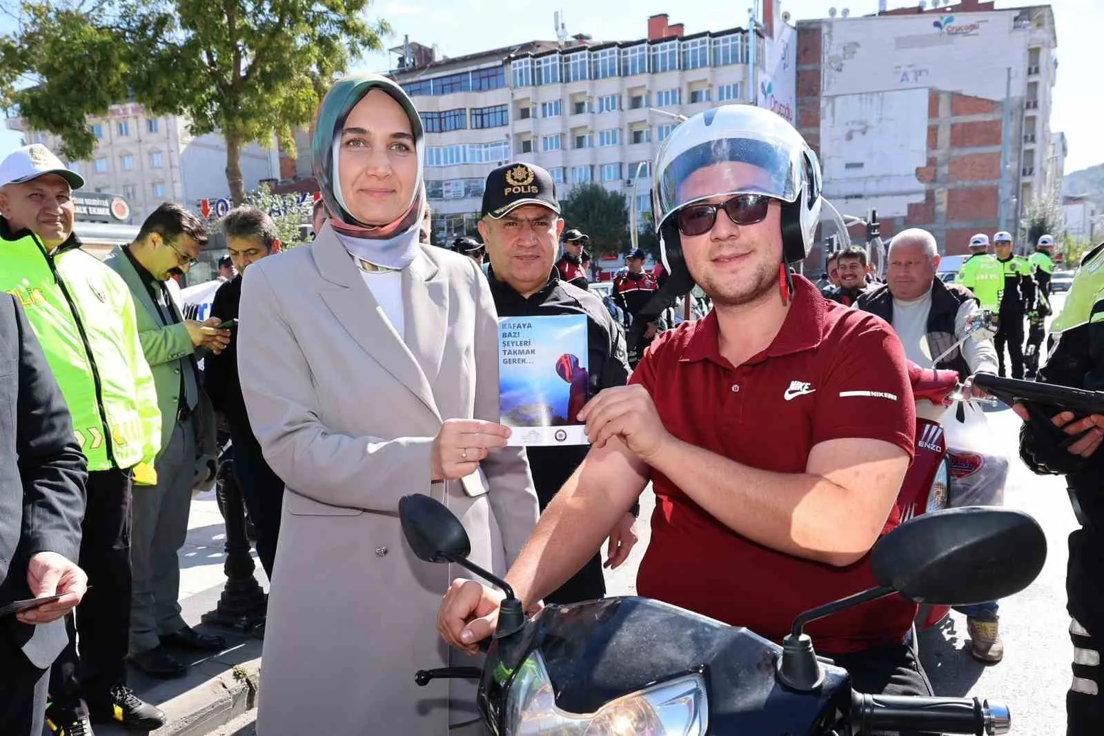 Vali Yiğitbaşı, kask kullanımına dikkat çekti