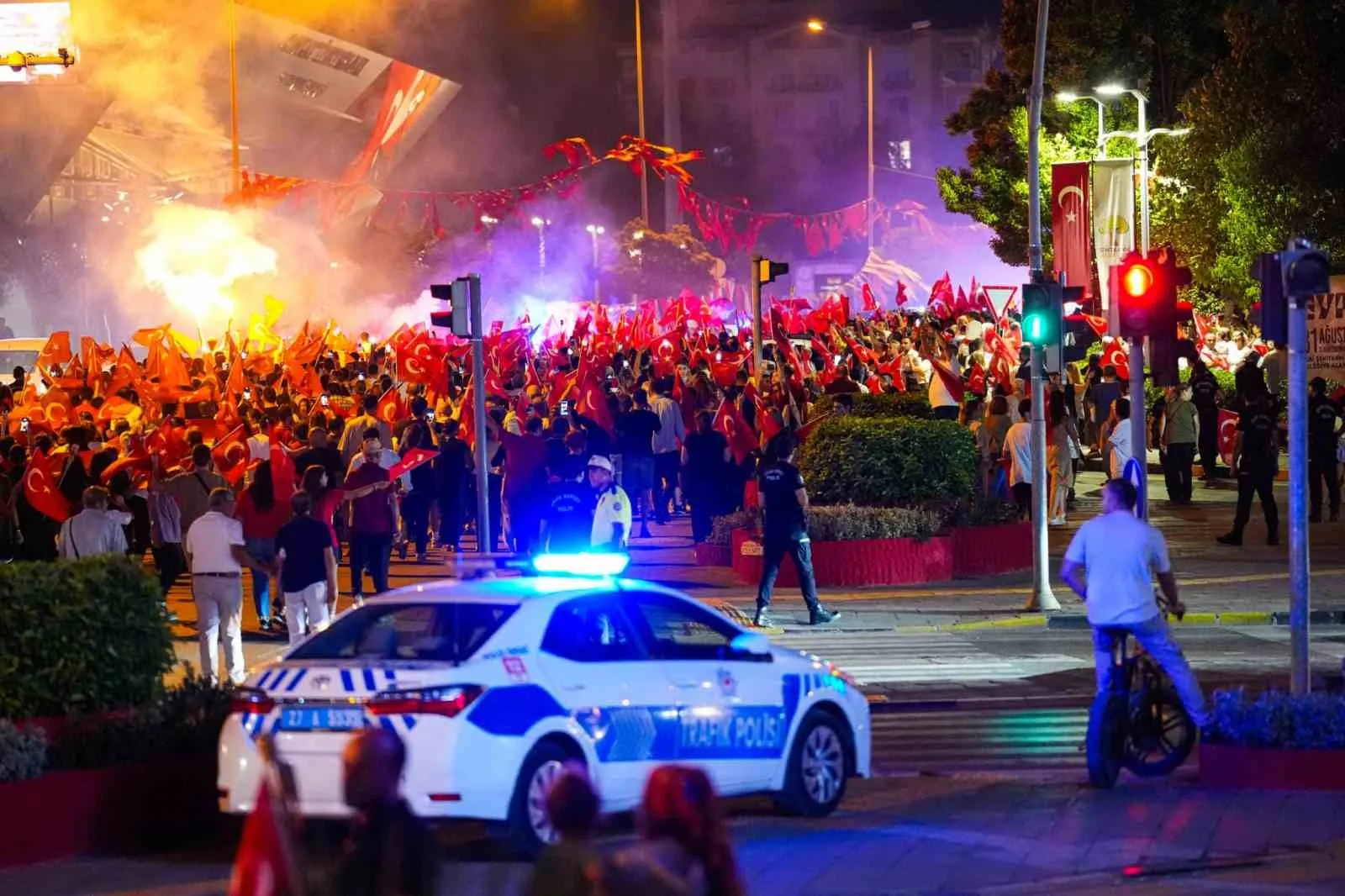 Yılmaz’dan Cumhuriyet coşkusuna davet