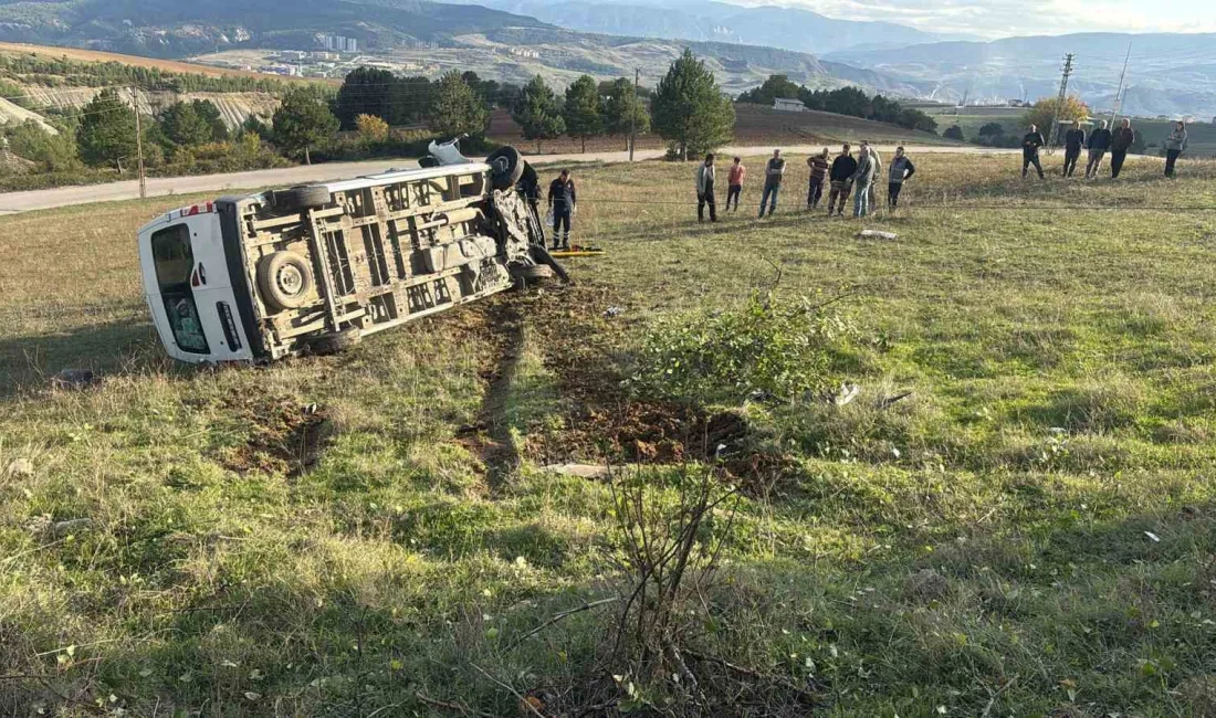 KARABÜK’TE YOLDAN ÇIKIP AĞACA