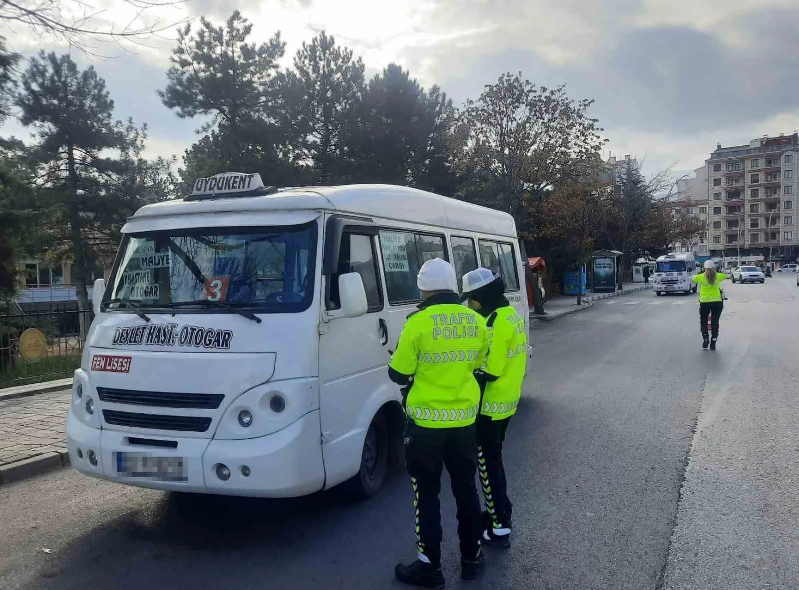 2024 yılında denetlenen dolmuş sürücülerinin 3’de birine trafik cezası kesildi